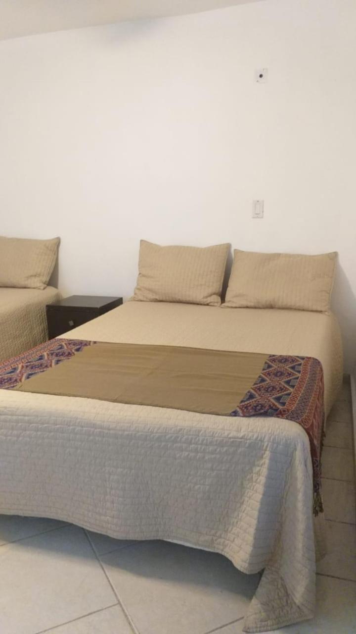 Palmira Hotel Cuernavaca Szoba fotó