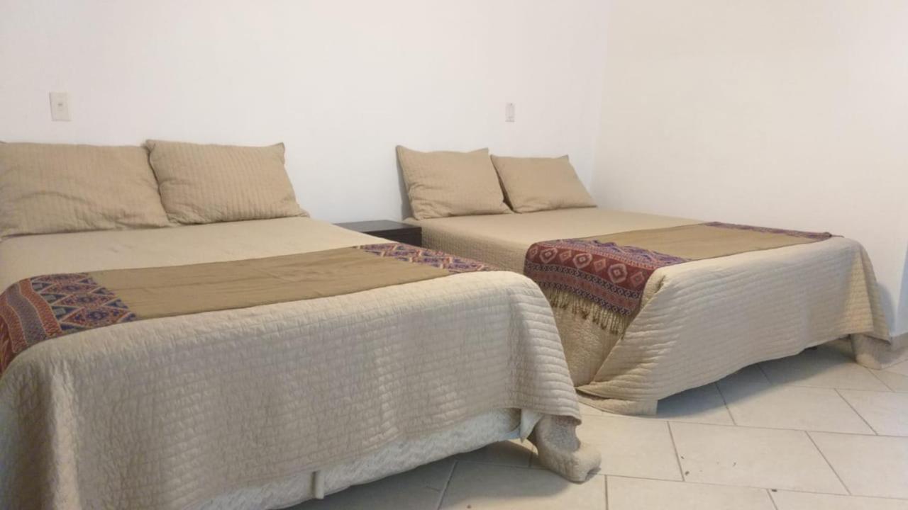 Palmira Hotel Cuernavaca Szoba fotó